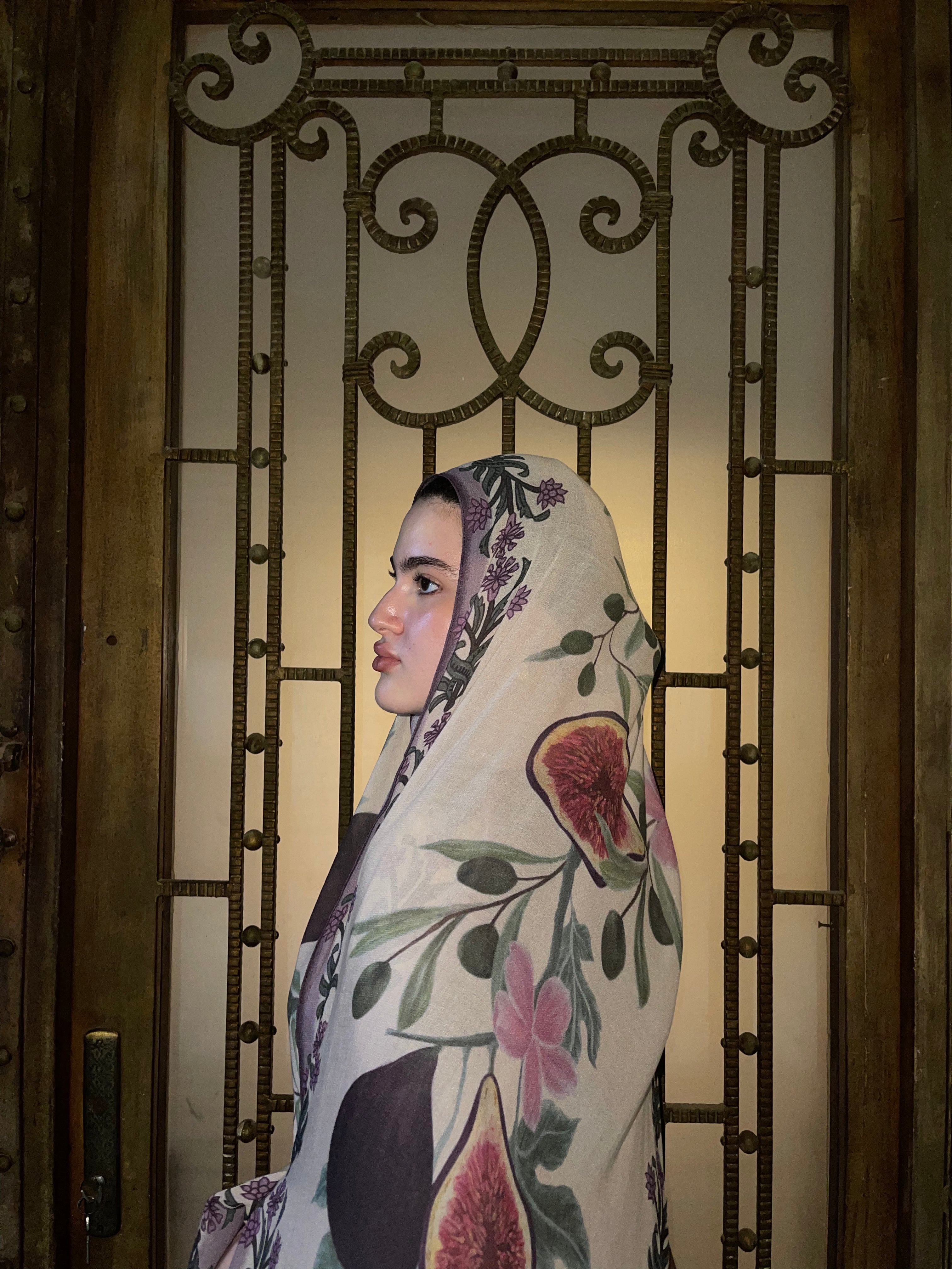 Shahinaz scarf
