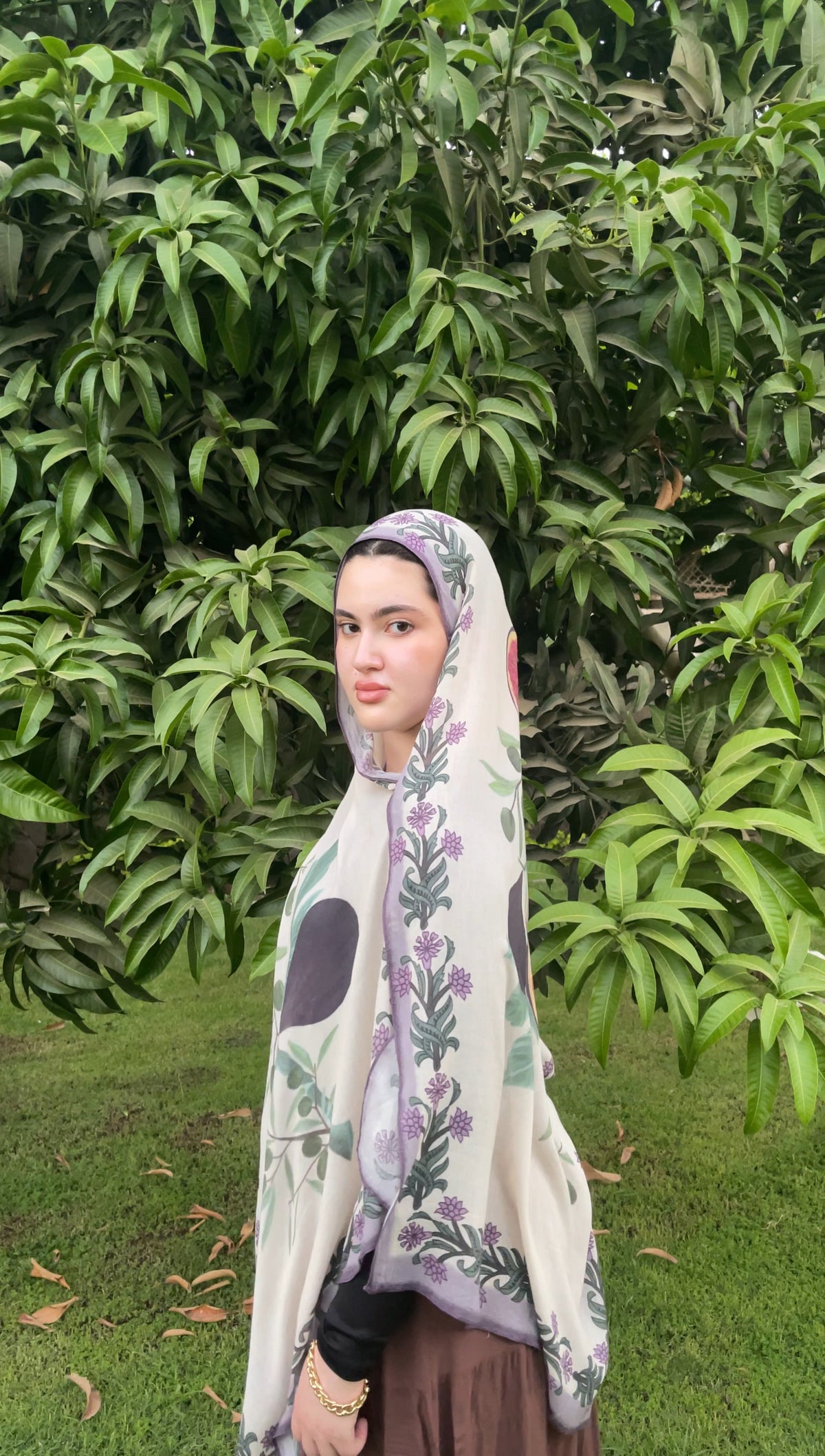 Shahinaz scarf