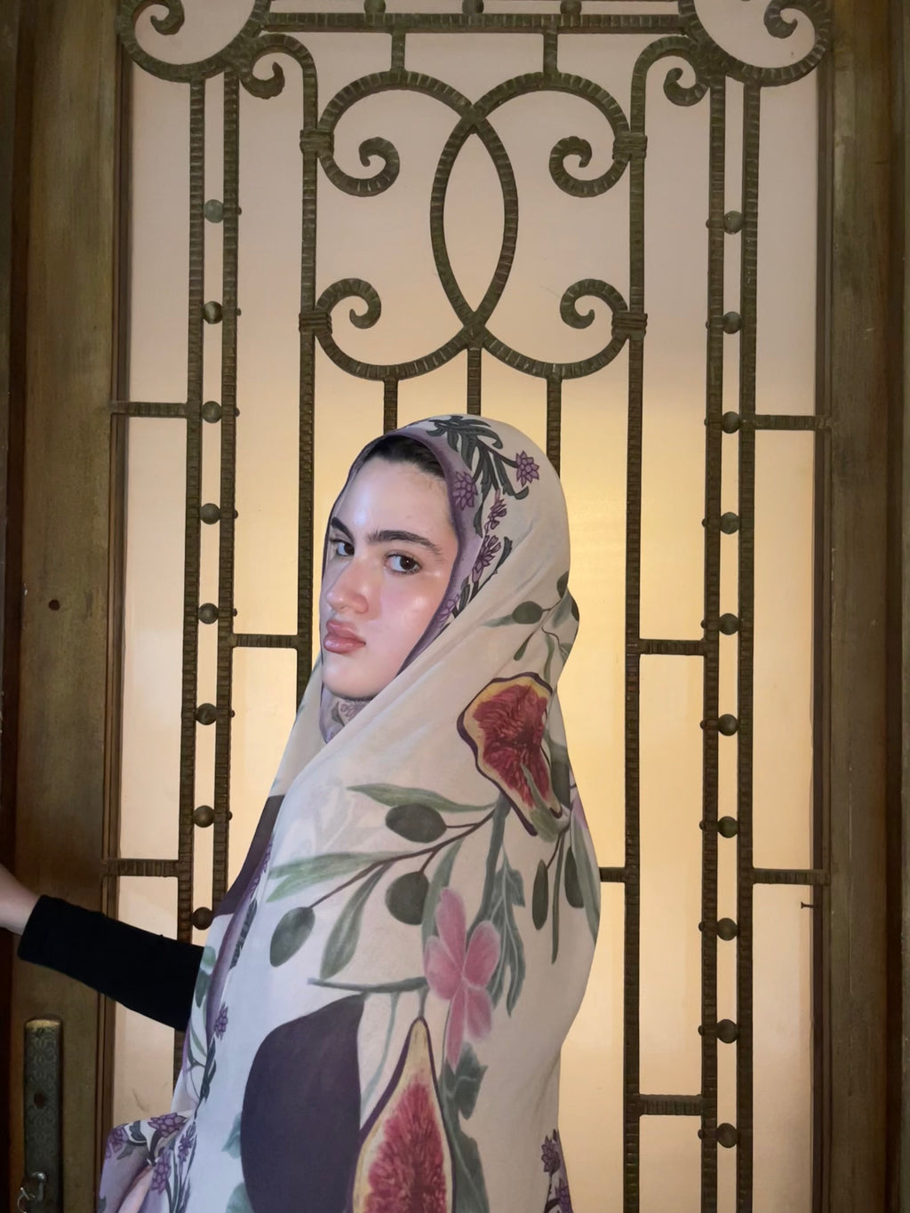 Shahinaz scarf