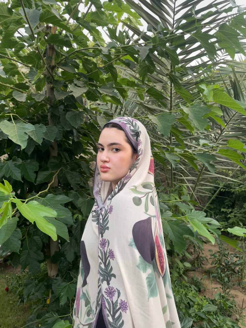 Shahinaz scarf