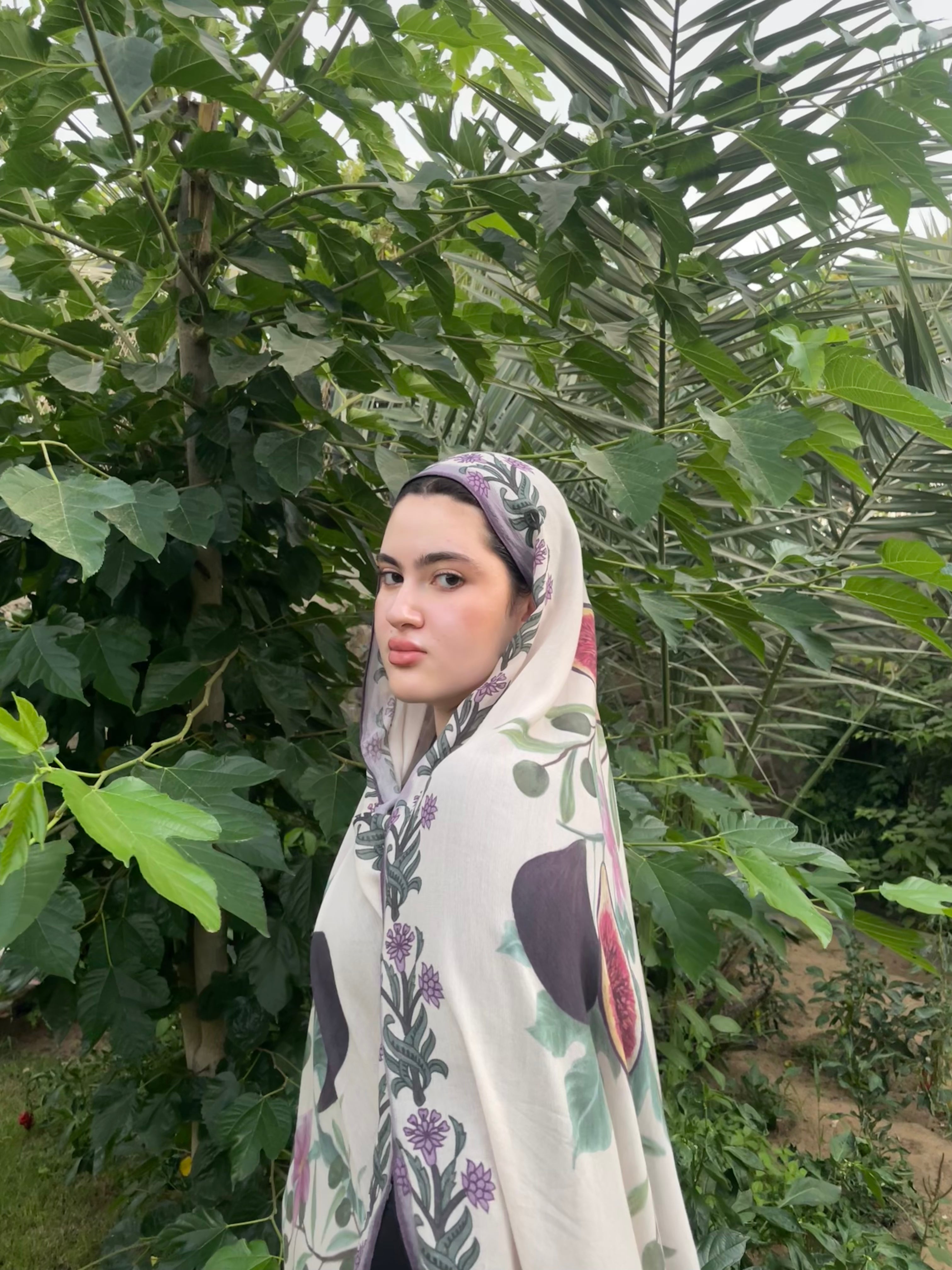Shahinaz scarf